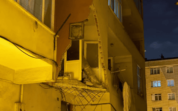 Balkon çöktü,
