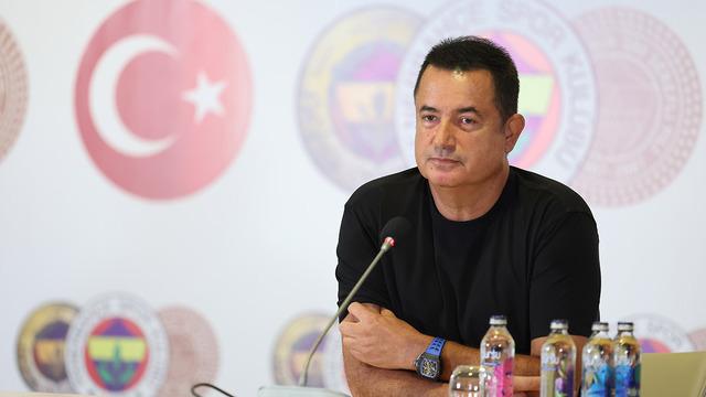 Acun Ilıcalı locası