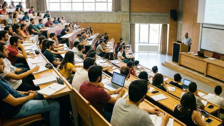 Üç yıllık lisans programları