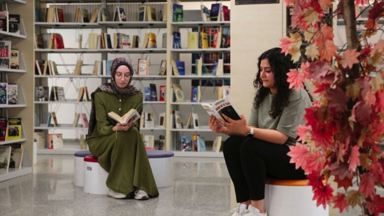 100. Yıl Gençlik Kütüphanesi